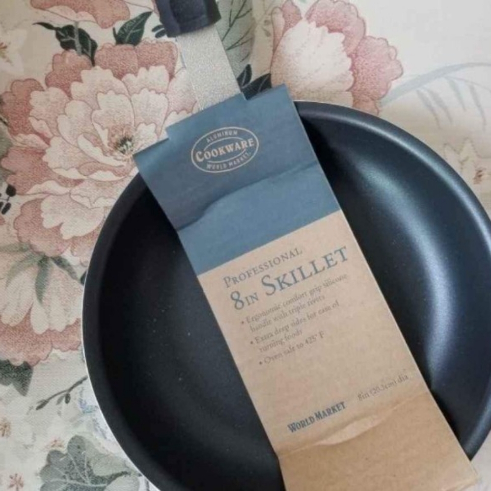 8" Skillet